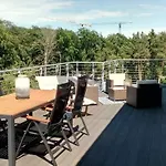 Premium Penthouse E51 3 Bedrooms And 2 Bathrooms 103qm Parking Free アパート