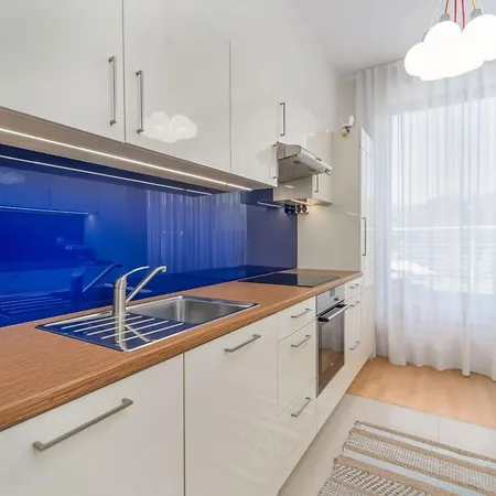 דירה Premium Penthouse E51 3 Bedrooms And 2 Bathrooms 103qm Parking Free *