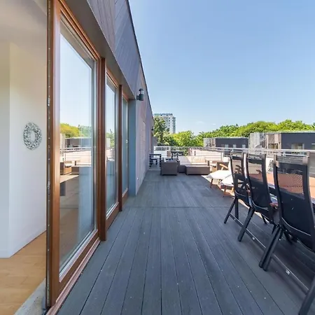 Premium Penthouse E51 3 Bedrooms And 2 Bathrooms 103qm Parking Free